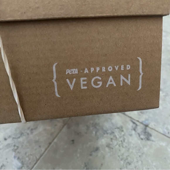 BC Vegan Loafers NEW Born in California PETA Approved 8 Tan Flats Shoes brown - Picture 2 of 8